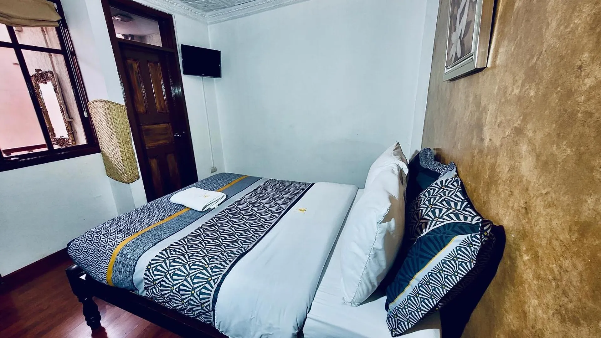 Atipico Bed & Breakfast Cuenca